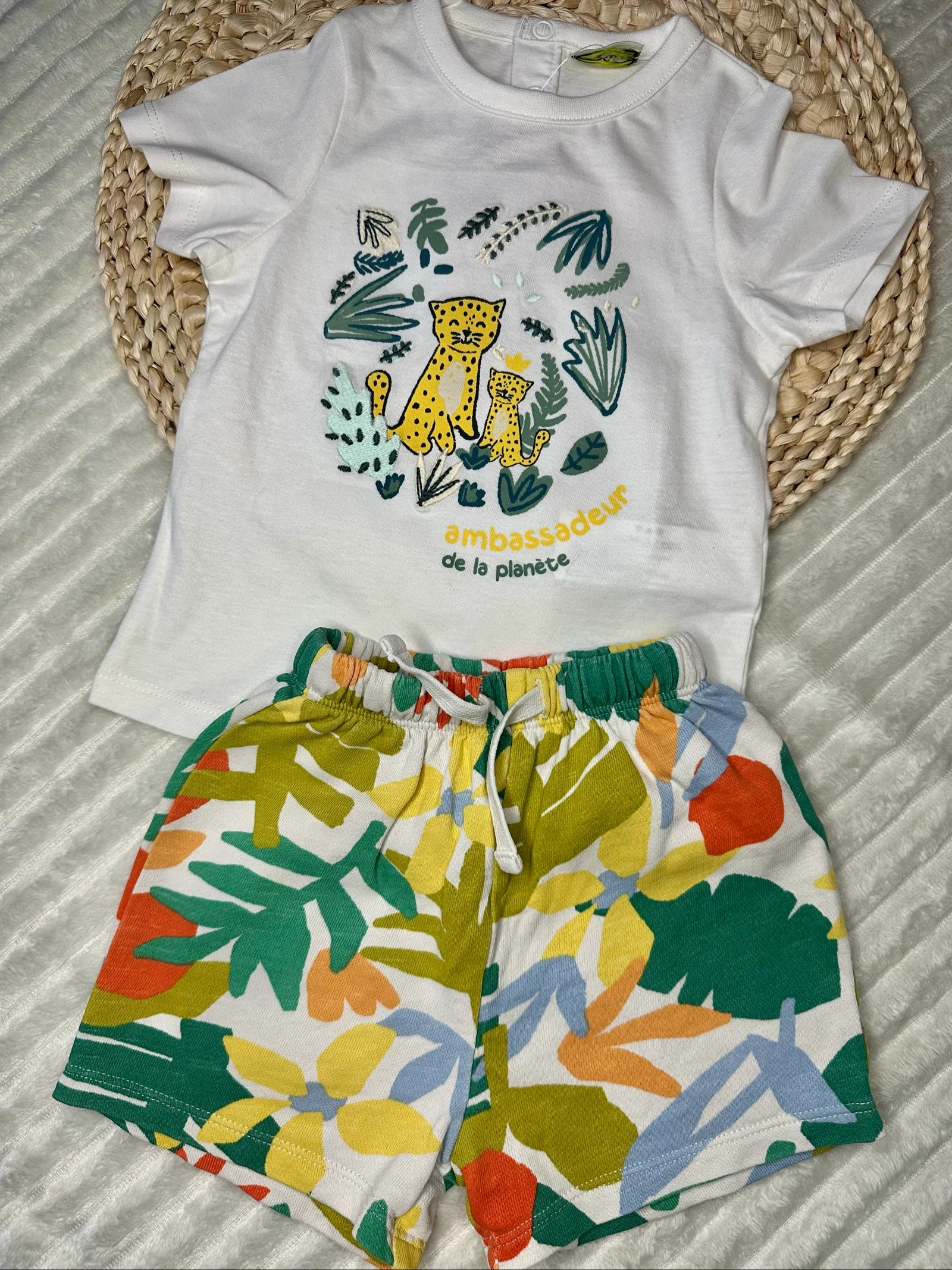 Ensemble 2 pièces short et teeshirt Tape à l’œil 18 mois 